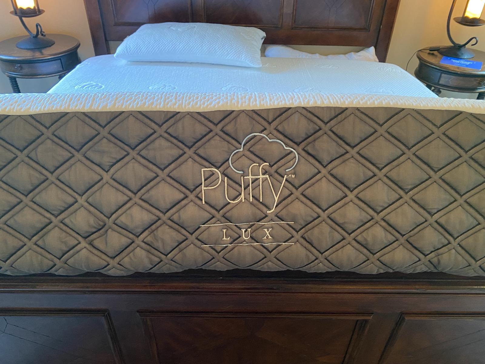 Puffy Lux Hybrid mattress before teardown